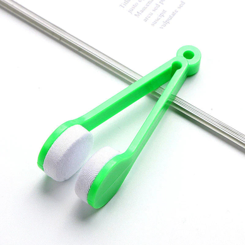 2-in-1 Microfiber Lens Cleaner